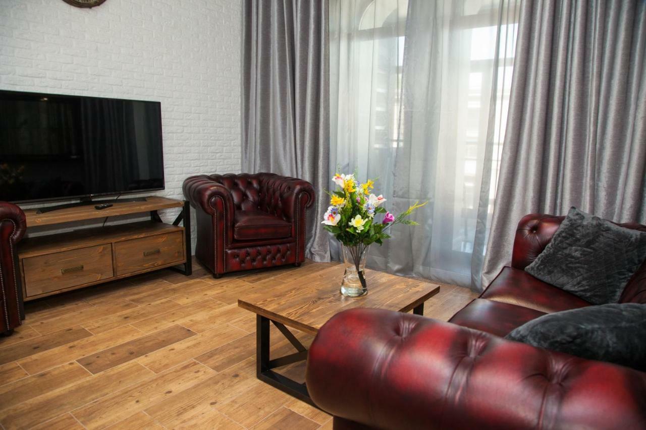 Vip Apartment On Lobanovskogo 19 Street Zaporizhia Екстериор снимка